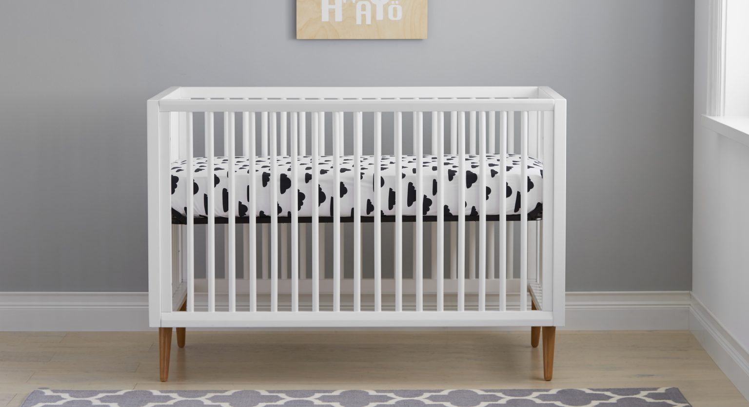 Choosing the Right Crib Mattress Size: 8 Essential Tips